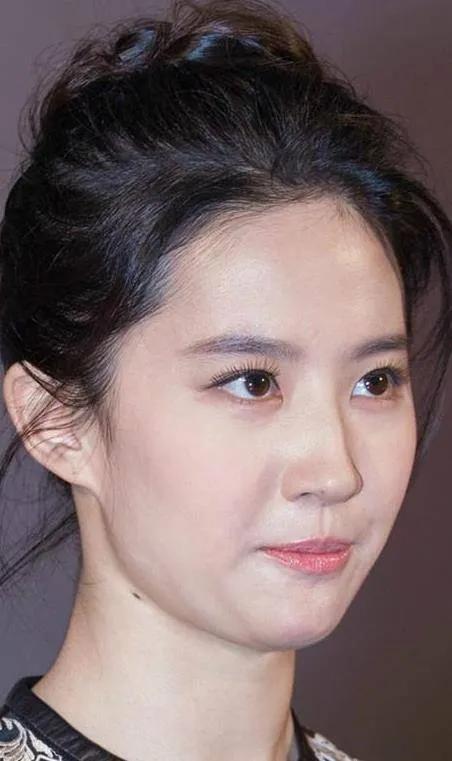 中国最漂亮的女明星前十名（盘点十位内地最美素颜女明星）-梦路生活号