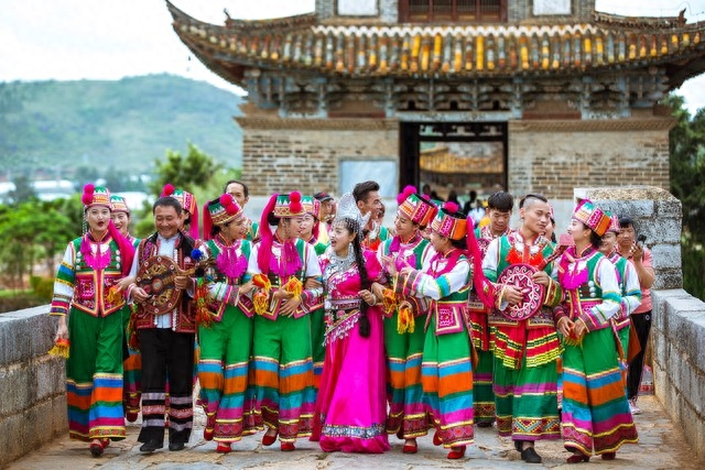 彝族的传统节日有哪些（盘点彝族的文化习俗）-梦路生活号