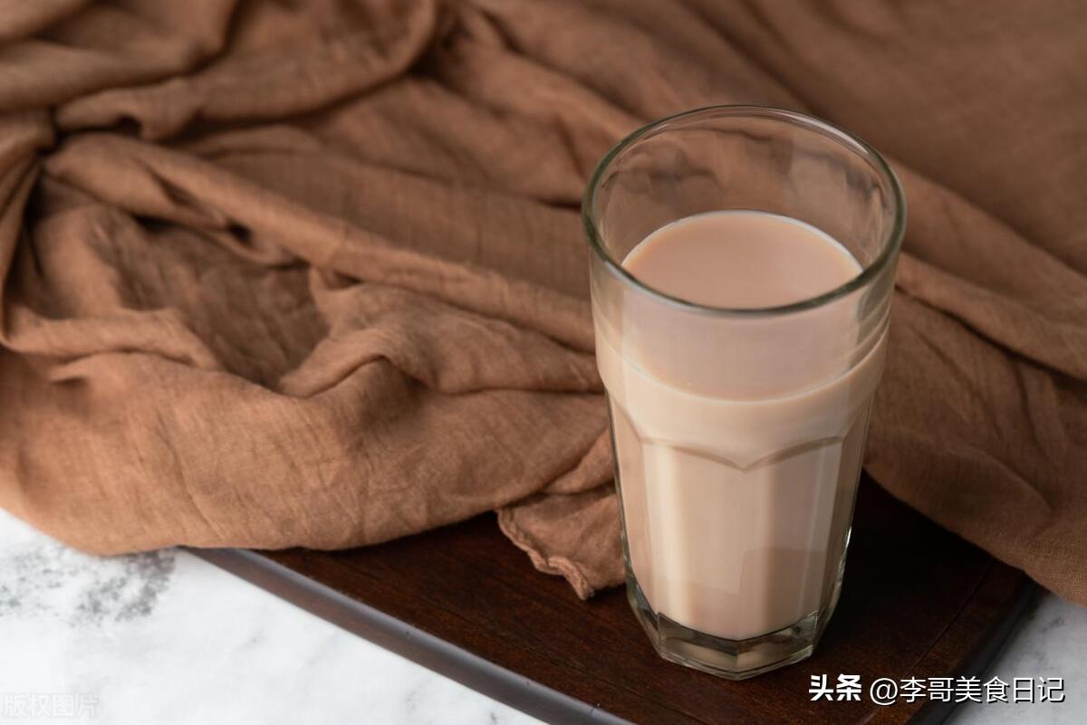 奶茶怎么做最简单方法（无私分享私藏的奶茶自制的做法和配方）-梦路生活号